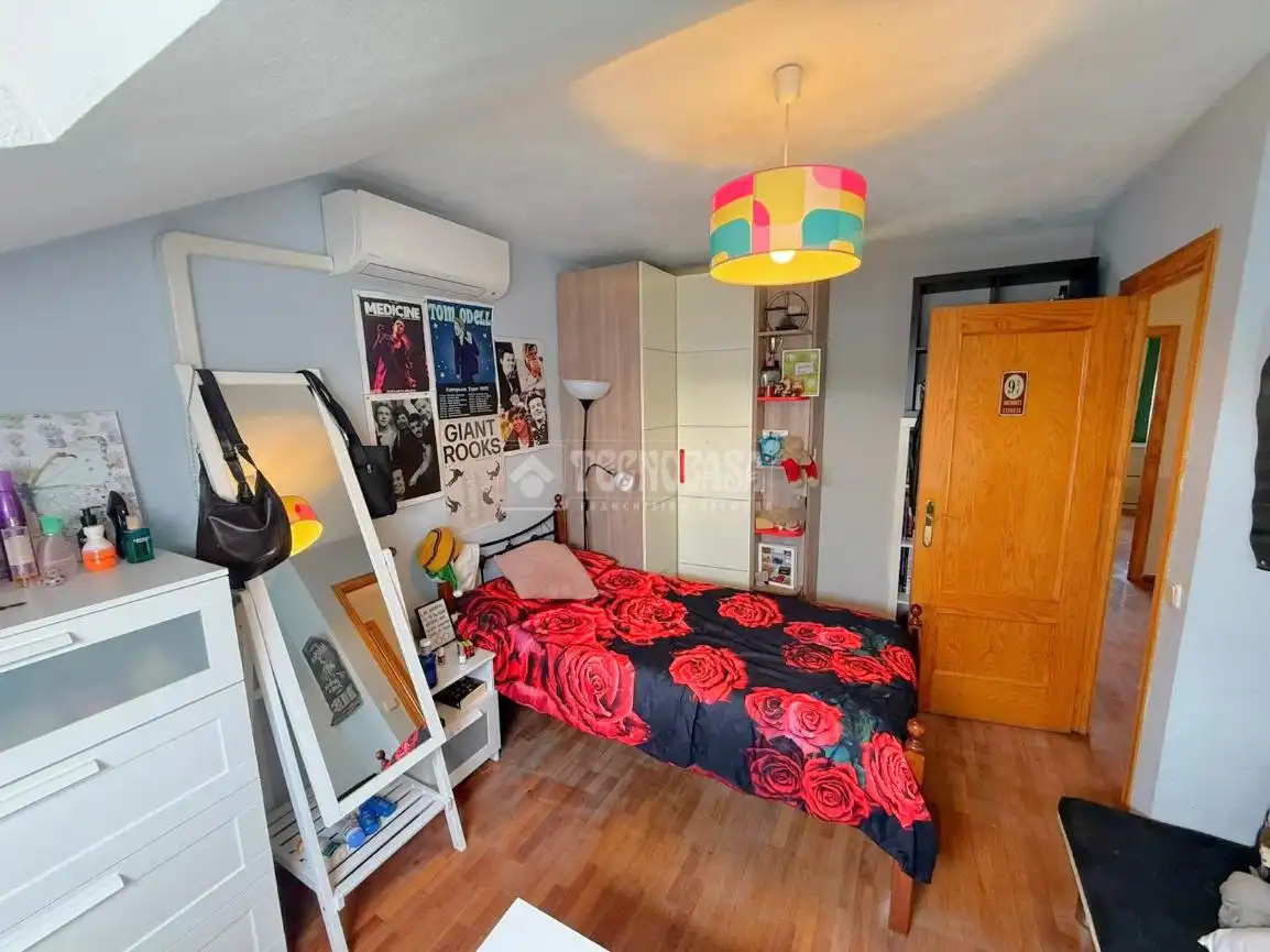 Habitación de Casa adosada en venta en Seseña con Aire acondicionado