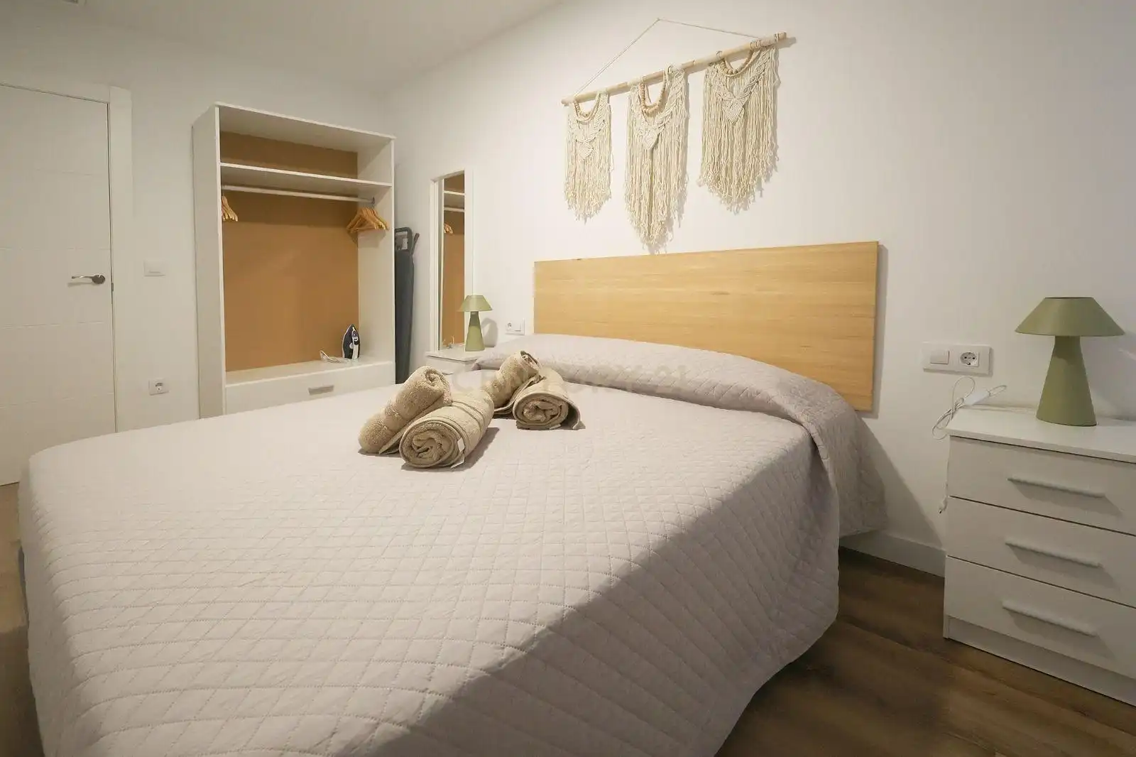 Schlafzimmer von Wohnungen zum Verkauf in Dénia mit Klimaanlage und Ofen