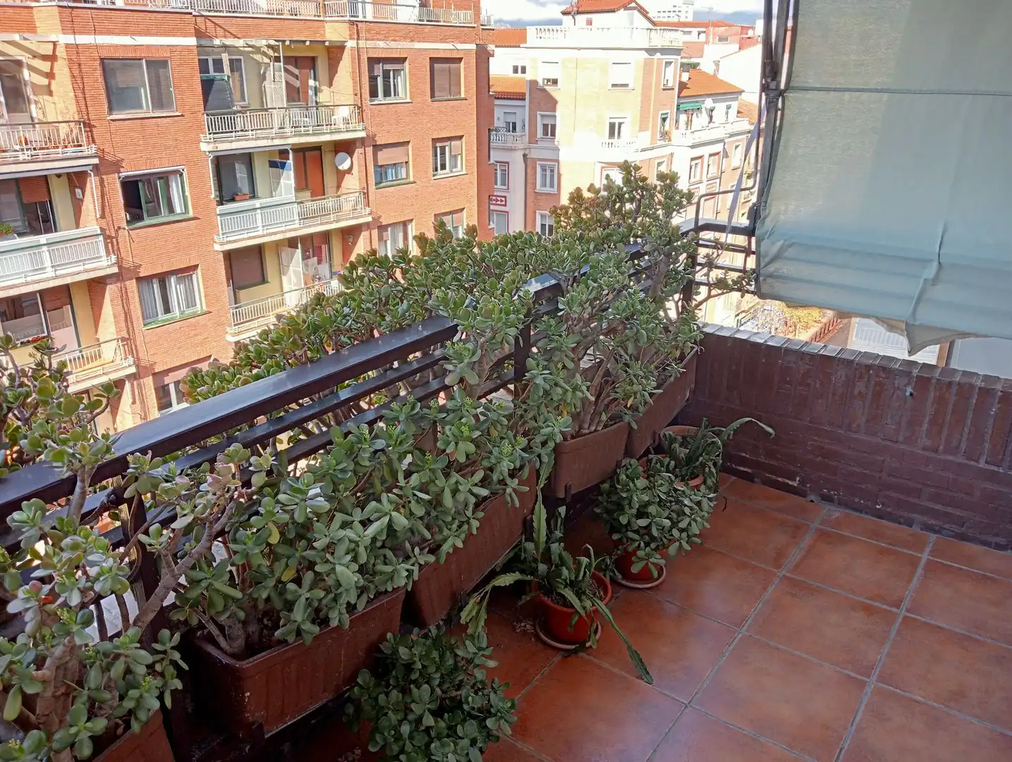 Terrasse von Wohnung zum Verkauf in  Logroño mit Klimaanlage, Heizung und Terrasse