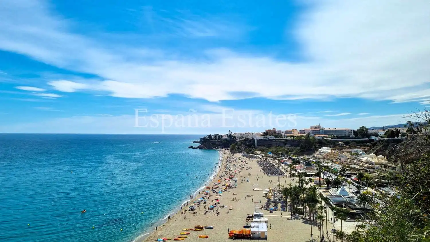 Vista exterior de Casa o chalet en venta en Nerja con Aire acondicionado, Calefacción y Terraza