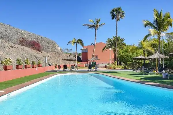 Swimming pool of Flat for sale in San Bartolomé de Tirajana  with Air Conditioner and Community pool