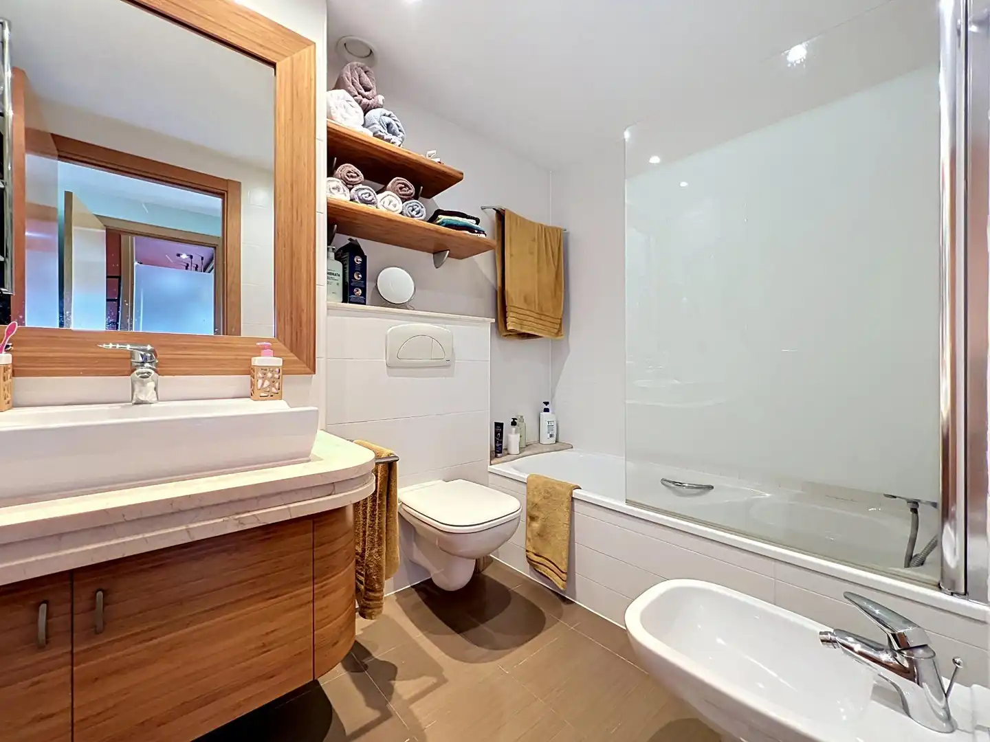 Baño de Piso en venta en Almería con Aire acondicionado, Calefacción y Terraza