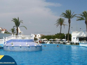 Dúplex amb piscina en venda a Zona Carrefour - Urbanizaciones