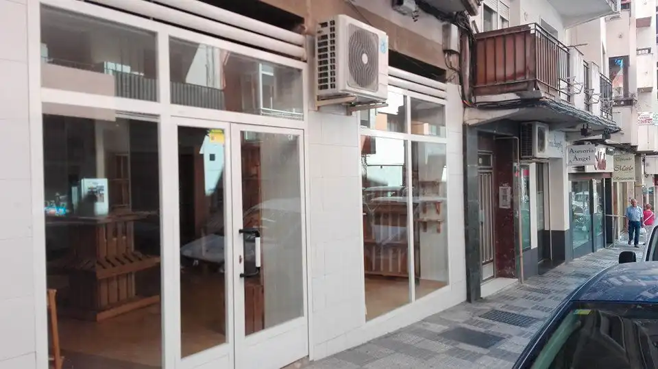 Local comercial de lloguer a Centro