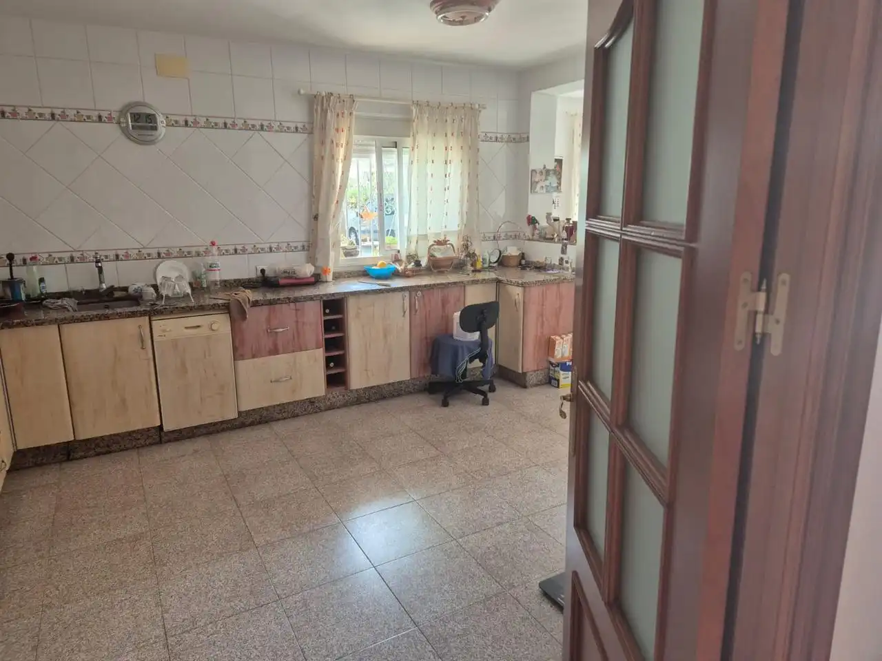 Cocina de Casa o chalet en venta en Palomares del Río con Aire acondicionado, Jardín privado y Terraza