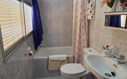 Bany de Casa o xalet en venda en Horcajo de Santiago amb Calefacció, Jardí privat i Terrassa