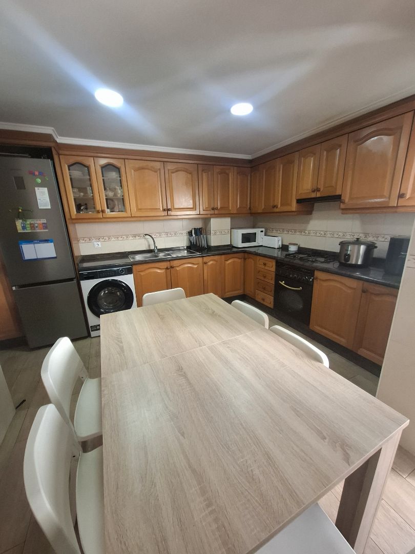 Cocina de Piso en venta en  Valencia Capital con Aire acondicionado, Horno y Balcón