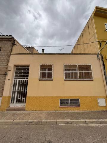 Casa-chalet en Venta en Masdenverge