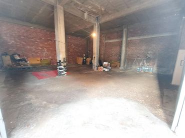 Local comercial en venda a Calle de Casimiro Sainz