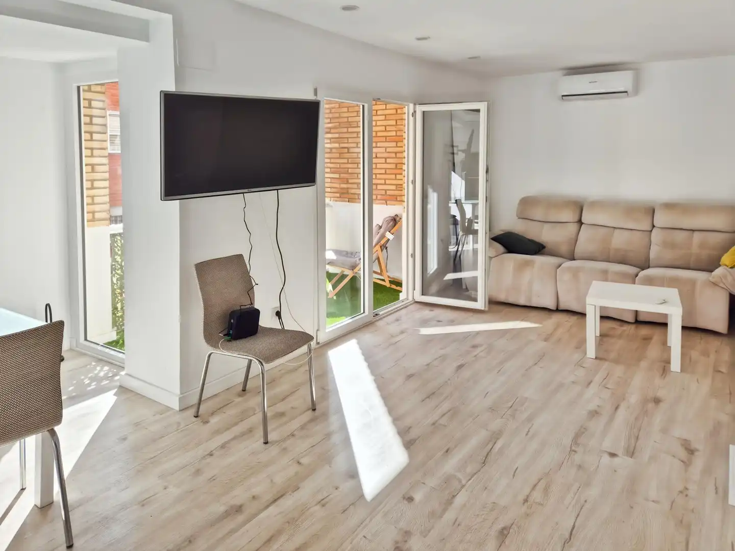 Sala de estar de Apartamento de alquiler en Sagunto / Sagunt con Calefacción, Amueblado y Balcón