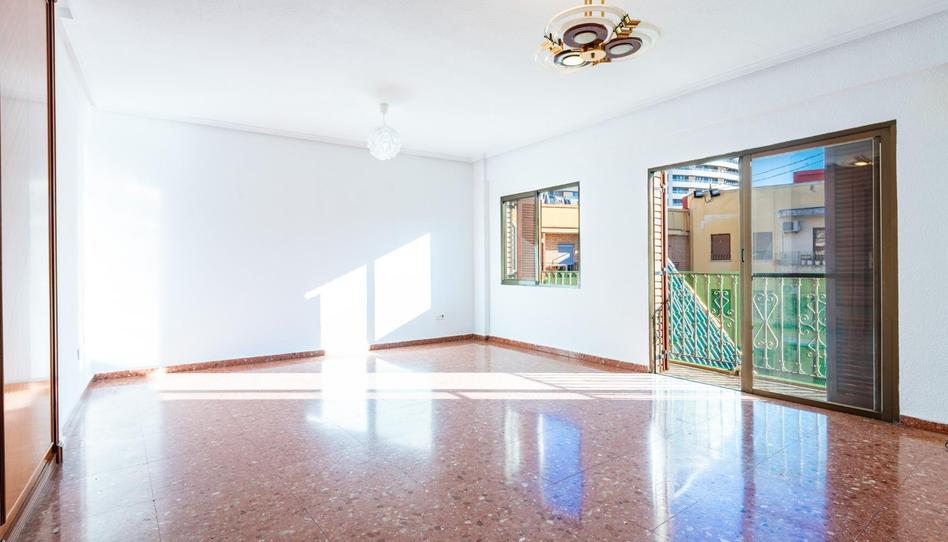 Photo 1 of Flat for sale in Calle de la Cruz, Juzgados, Valencia
