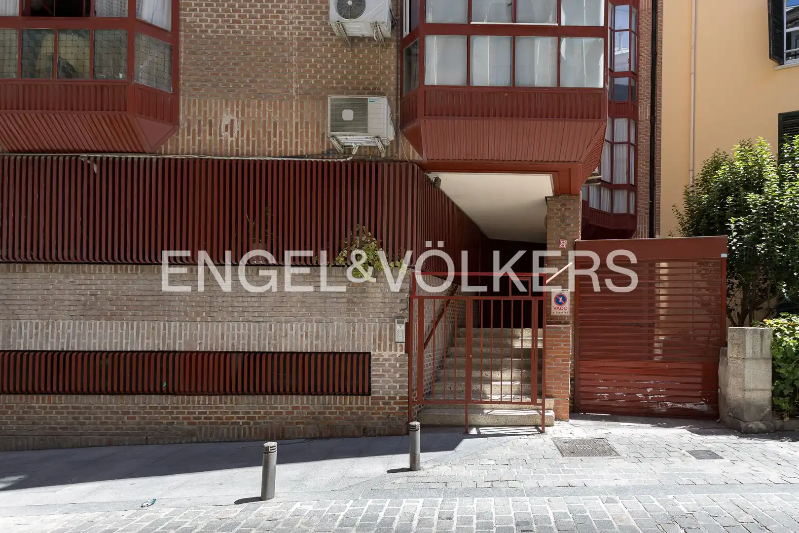 Vista exterior de Piso en venta en Madrid con Aire acondicionado, Calefacción y Parquet