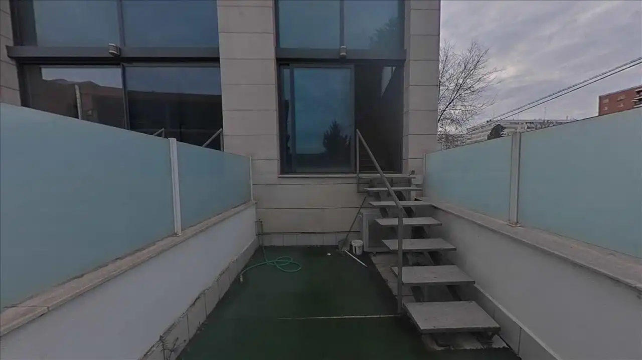 Außenansicht von Büro zum Verkauf in Alcorcón
