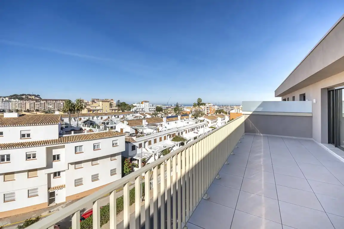 Apartamento con piscina en venta en Centro Urbano, imagen 3