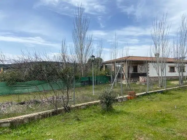 Finca rústica en venta en Cenicientos con Jardín privado