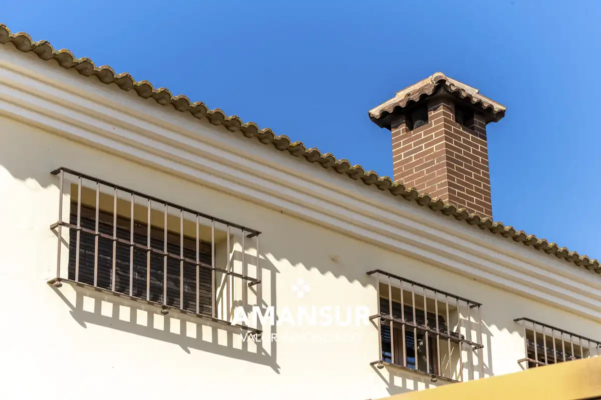 Vista exterior de Casa o xalet en venda en Villarrasa amb Aire condicionat, Calefacció i Jardí privat