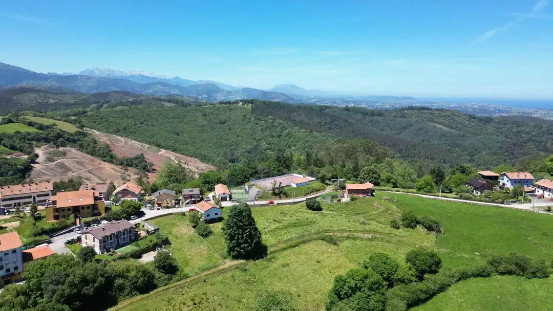 Residencial en venda en Udías