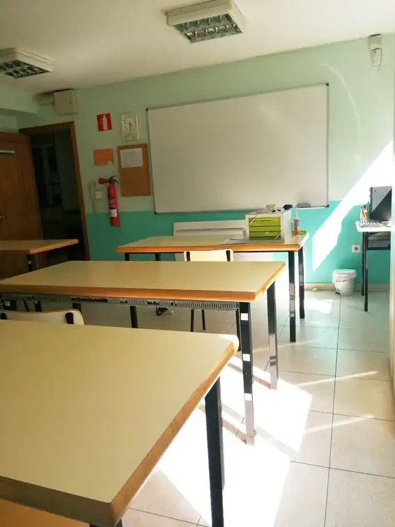 Geschaftsraum zur Miete in A Coruña Capital  mit Heizung