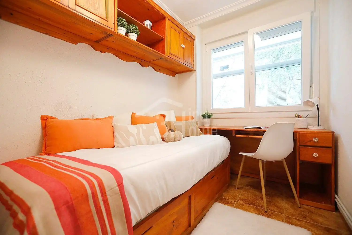 Habitación de Piso en venta en Irun  con Calefacción y Trastero