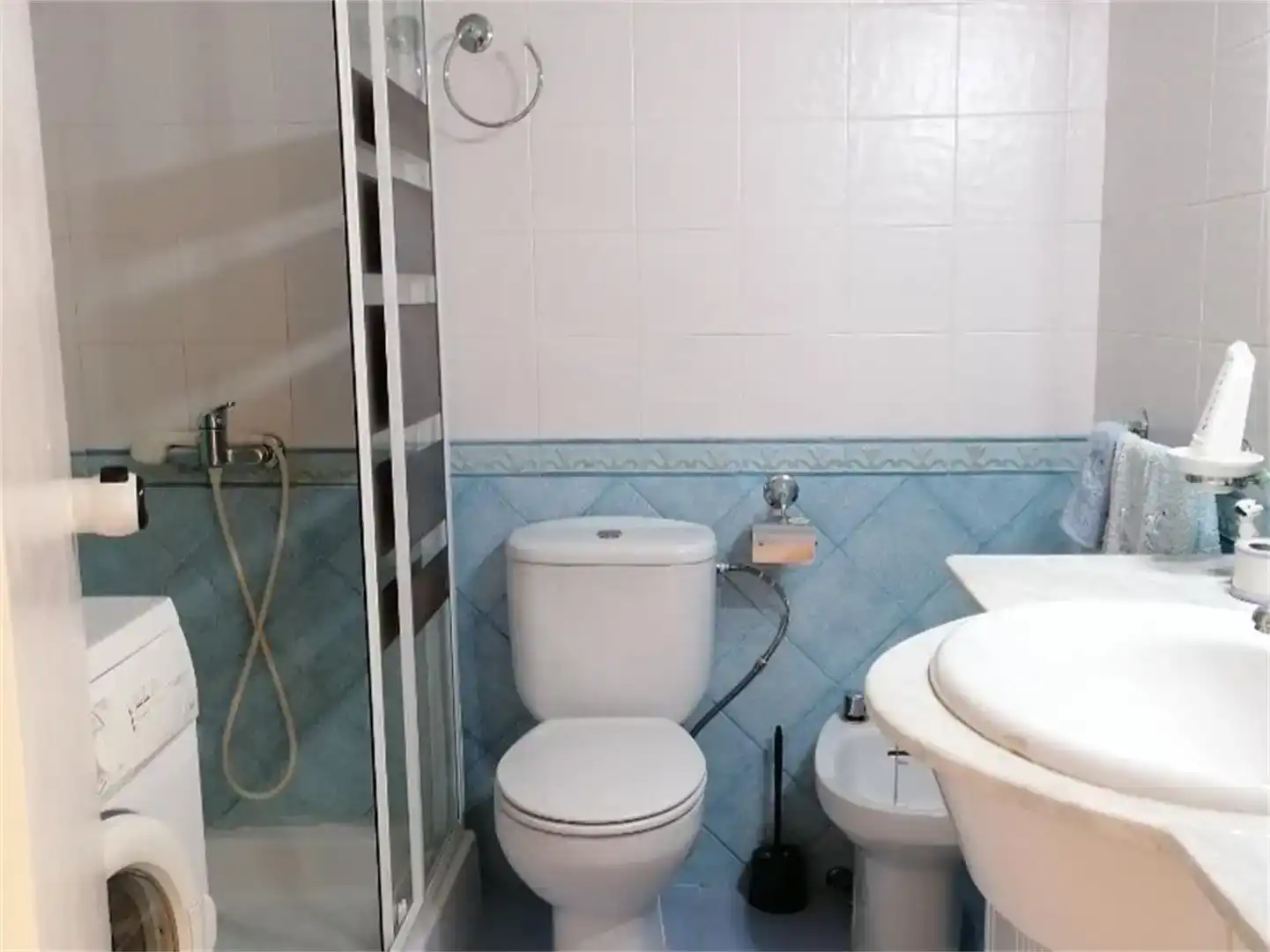 Baño de Piso en venta en Calañas con Aire acondicionado, Amueblado y Horno
