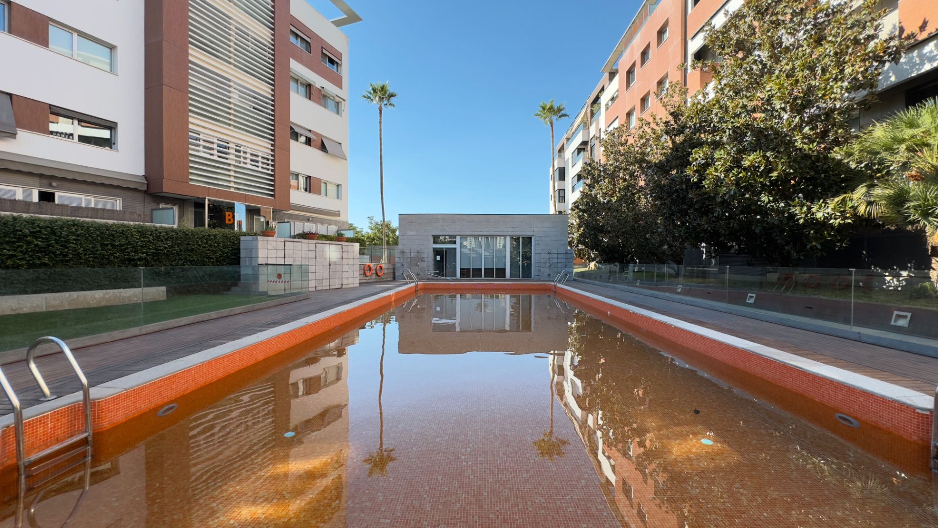 Swimming pool of Flat for sale in Armilla  with Air Conditioner, Heating and Oven