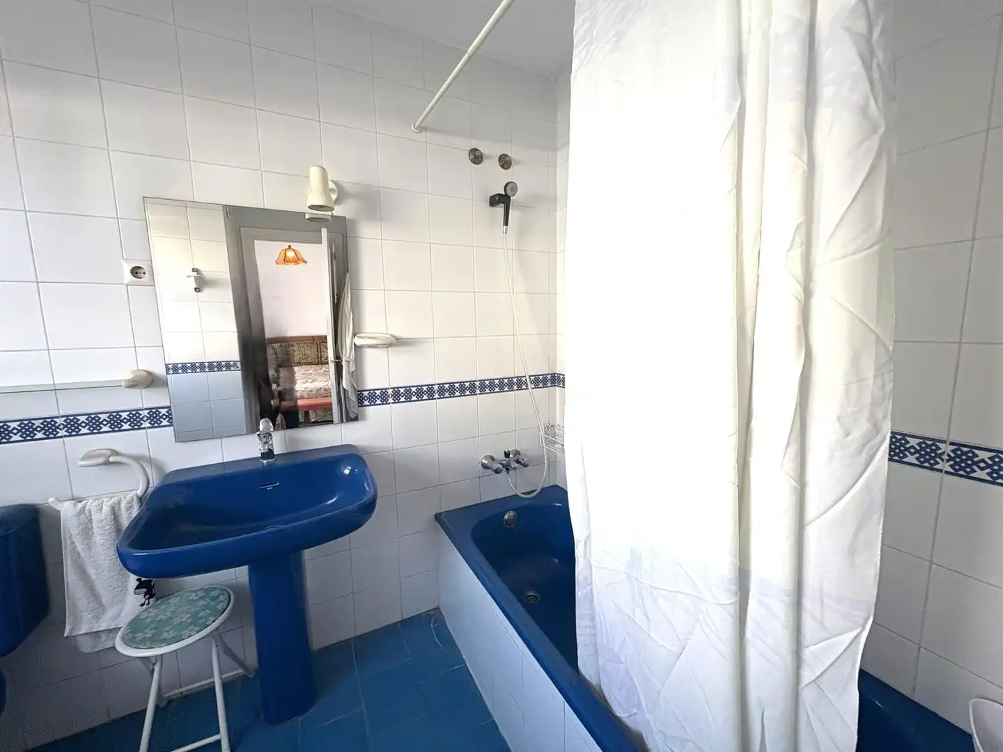 Bany de Casa adosada en venda en Fuengirola amb Aire condicionat, Jardí privat i Terrassa