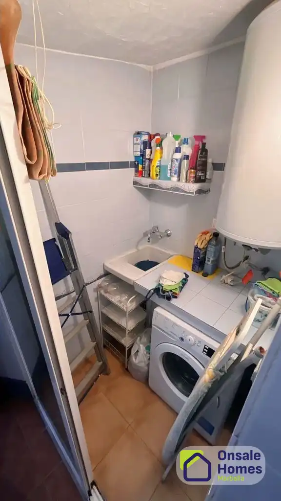 Bathroom of Flat for sale in Marbella Centro