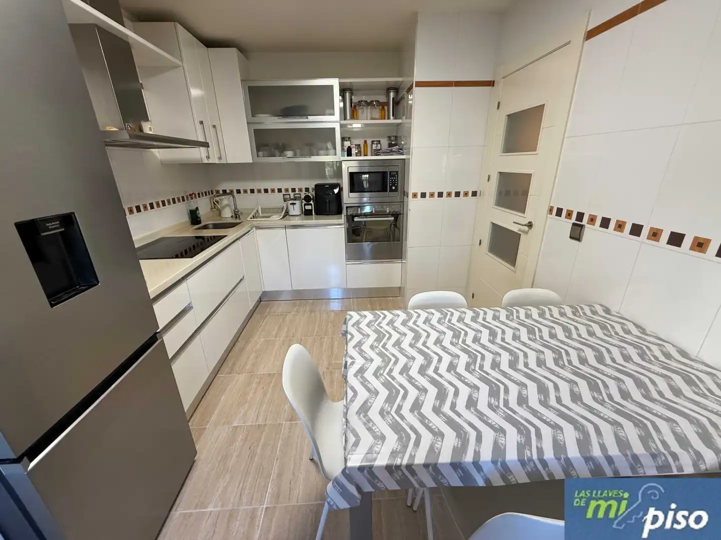 Cocina de Casa adosada en venta en Arroyo de la Encomienda con Calefacción, Jardín privado y Parquet