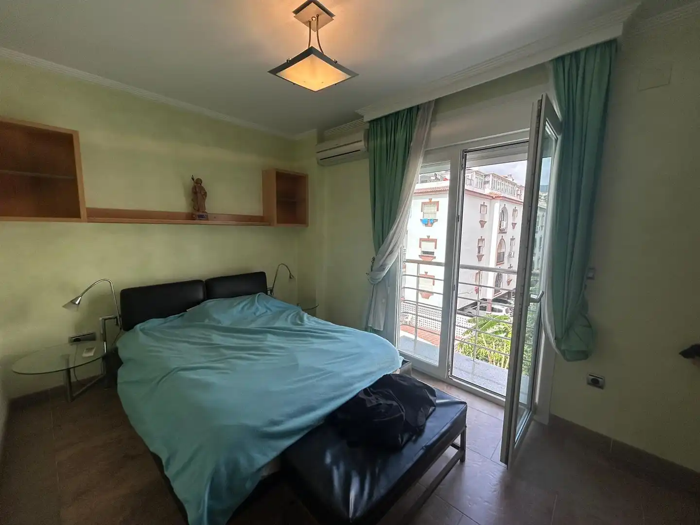 Habitación de Edificio en venta en Torremolinos
