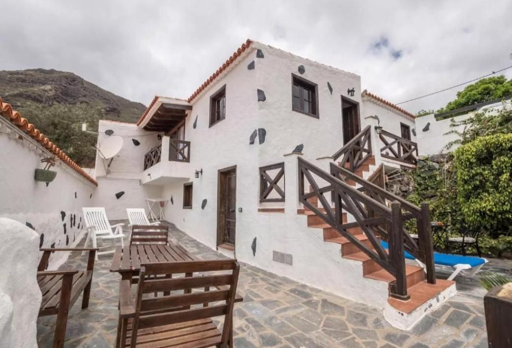 Vista exterior de Casa o chalet de alquiler en Santiago del Teide