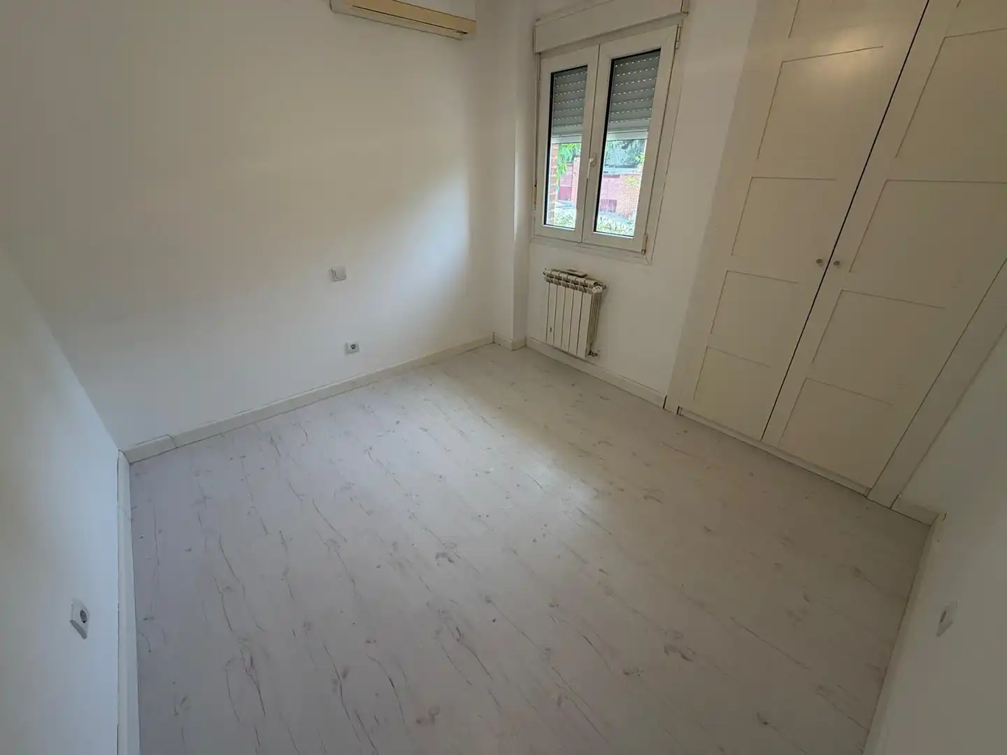 Habitación de Casa o chalet de alquiler en Las Rozas de Madrid con Aire acondicionado, Calefacción y Jardín privado