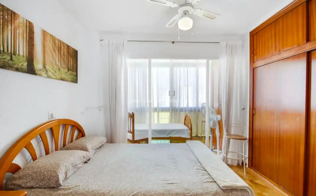 Bedroom of Flat for sale in Benidorm  with Furnished