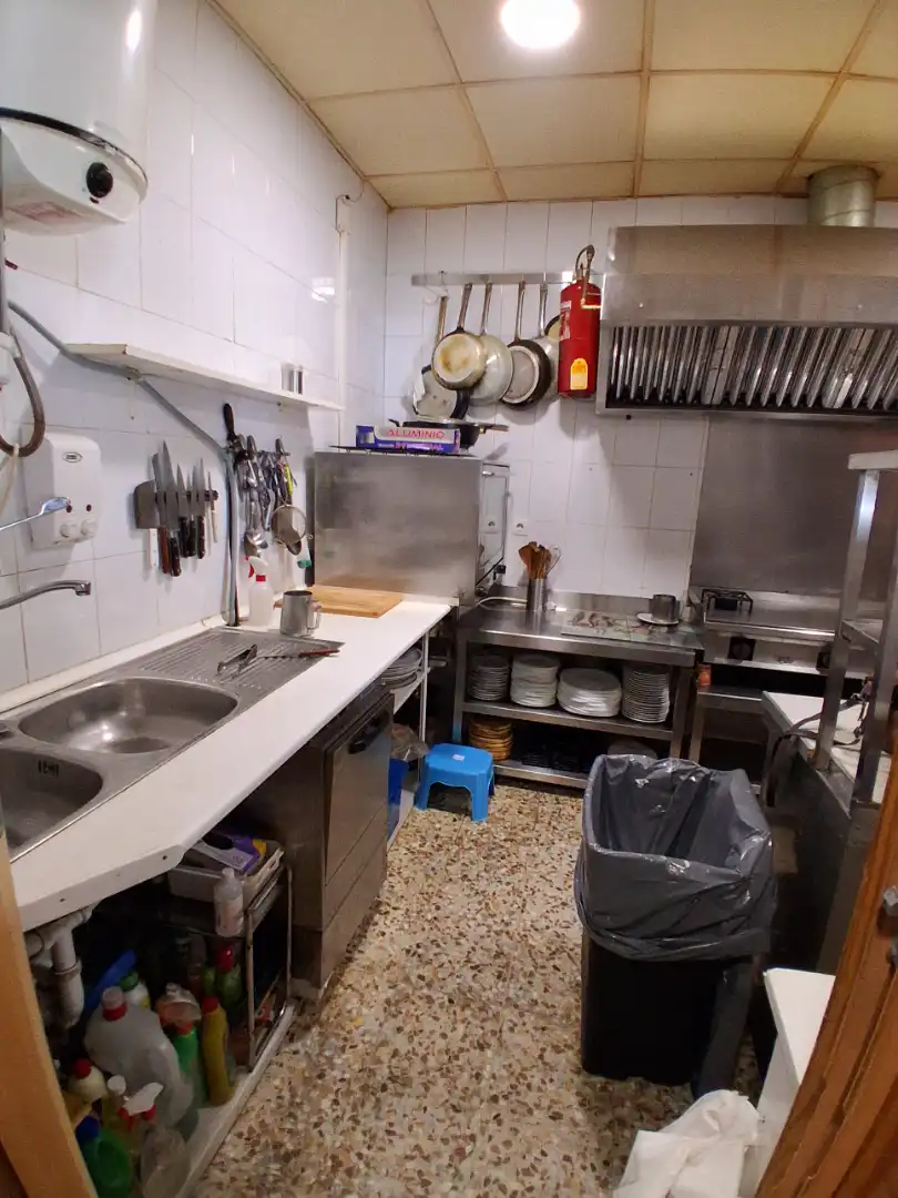 Local comercial en traspàs a Sur - PAU 4, imagen 16