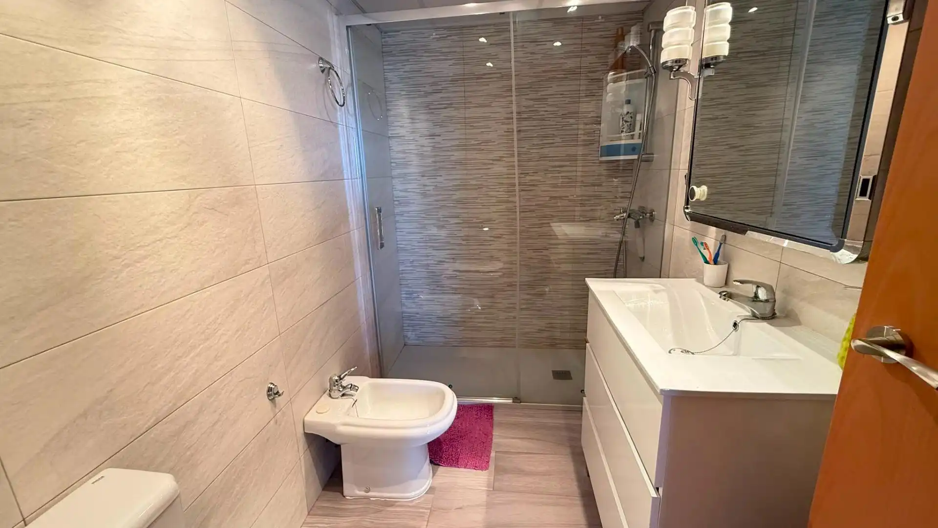 Bathroom of Flat for sale in Águilas  with Air Conditioner, Storage room and Furnished