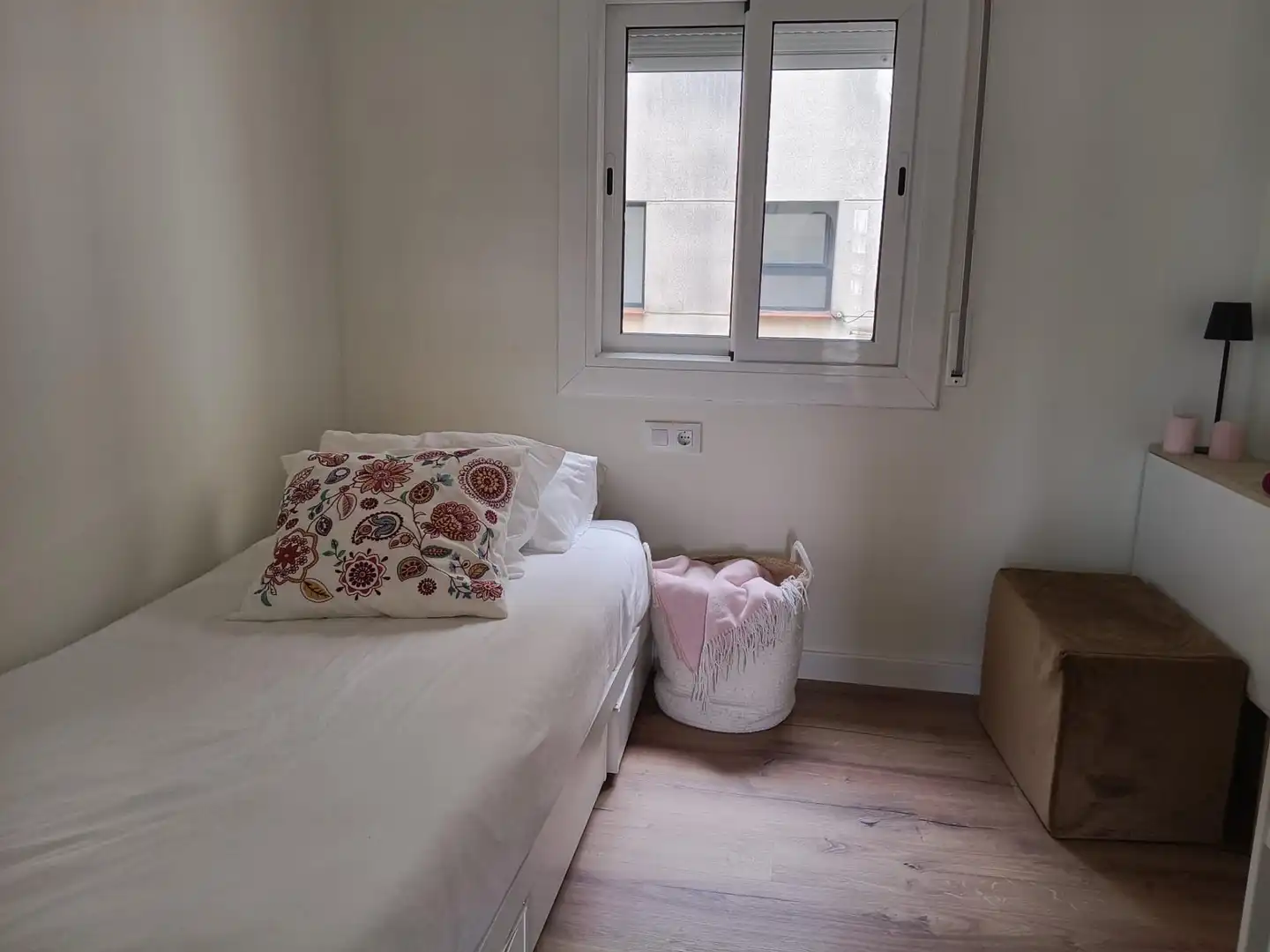 Bedroom of Flat for sale in L'Hospitalet de Llobregat  with Heating, Terrace and Balcony