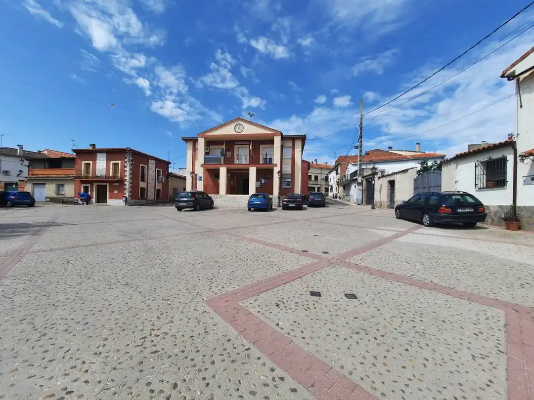 Vista exterior de Casa o chalet en venta en Nuño Gómez con Aire acondicionado y Calefacción