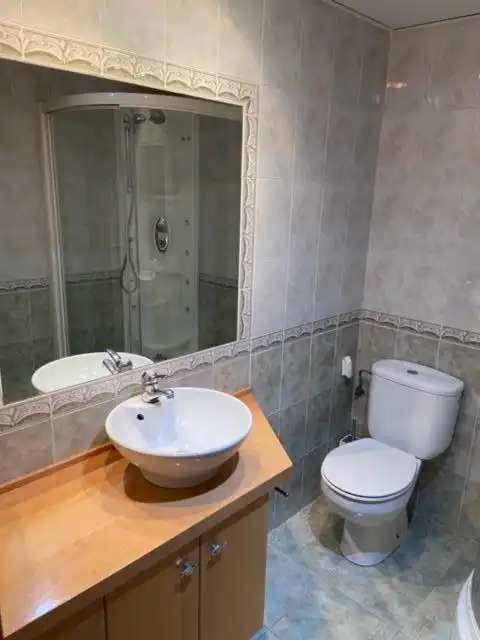 Baño de Dúplex de alquiler en Zaragoza con Aire acondicionado, Calefacción y Terraza