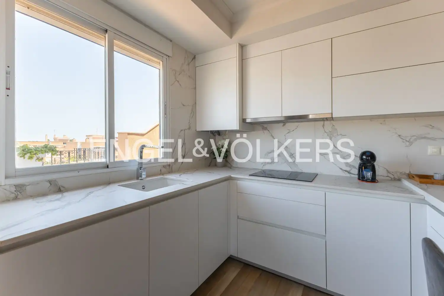 Kitchen of Attic for rent in Sagunto / Sagunt  with Air Conditioner, Heating and Terrace