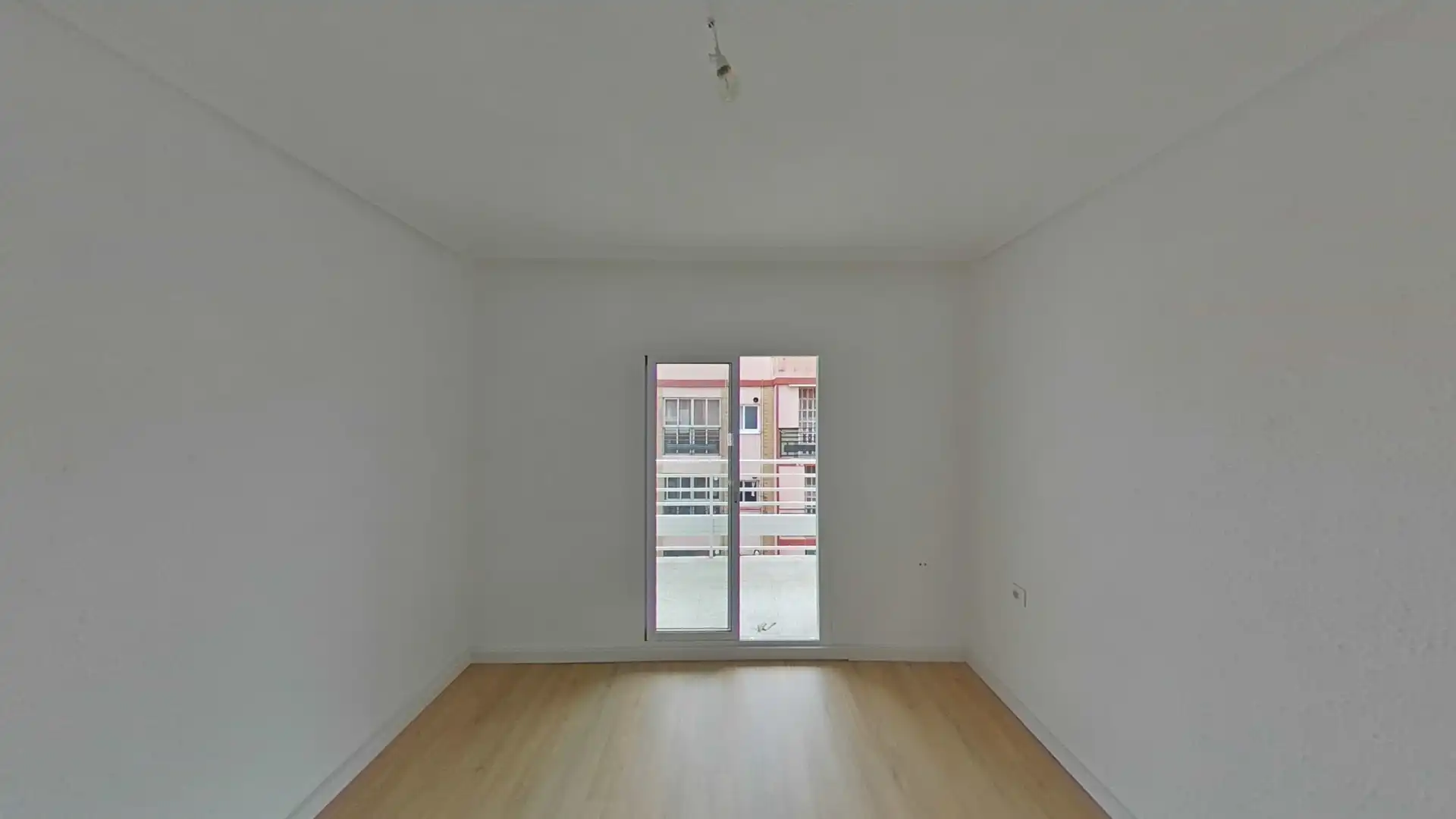 Flat for sale in C/ Bernabé García, imagen 2