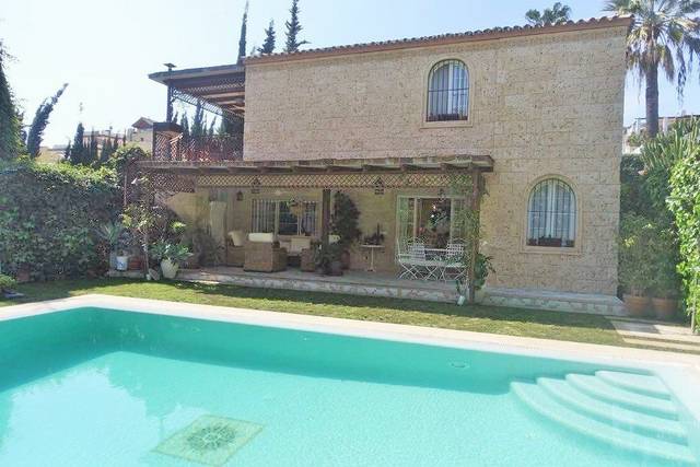 Casa-chalet en Alquiler en Nueva Andalucía centro