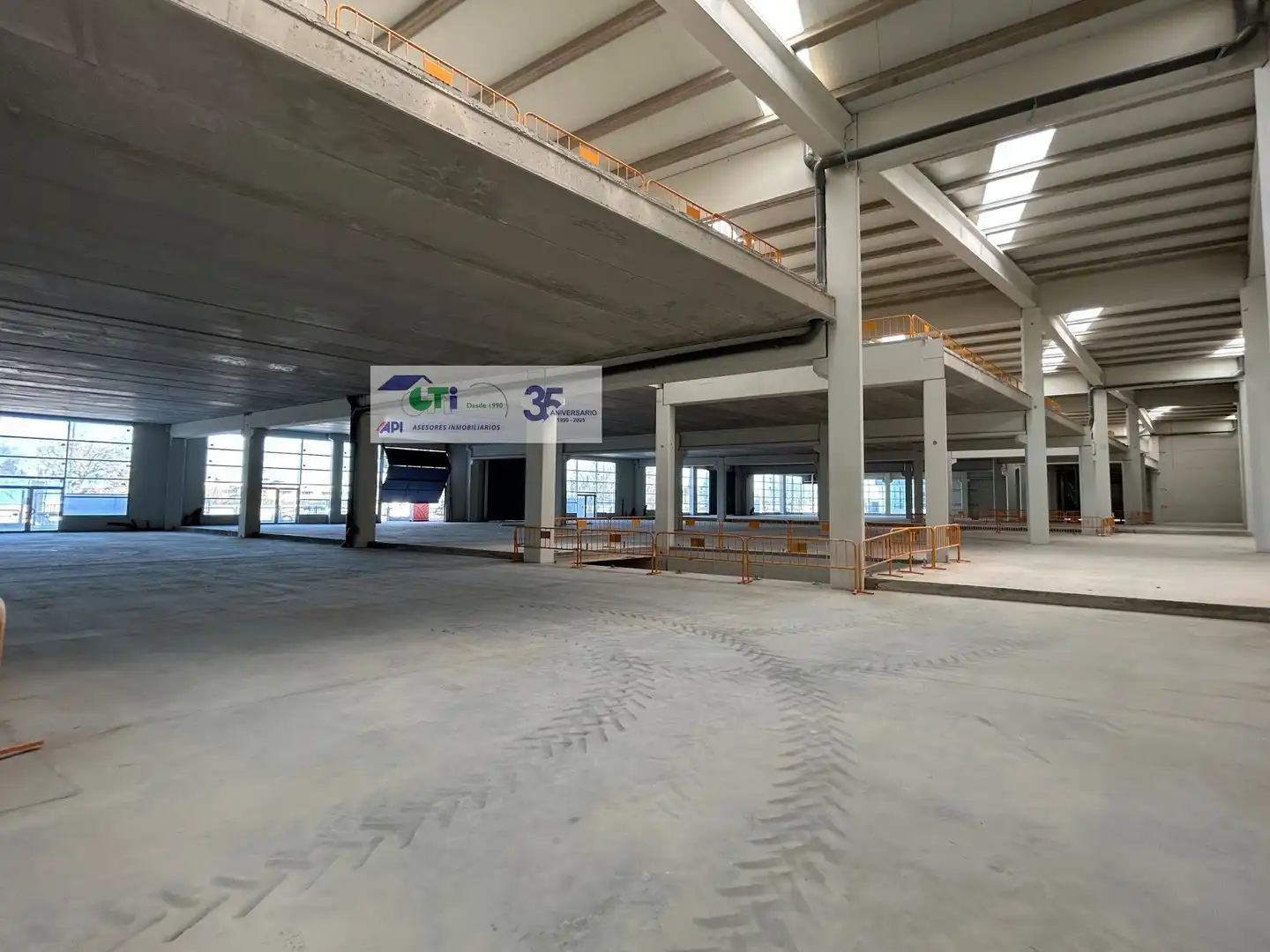 Industrial building for sale in PARQUE EMPRESARIAL MIRAFLORES, imagen 11