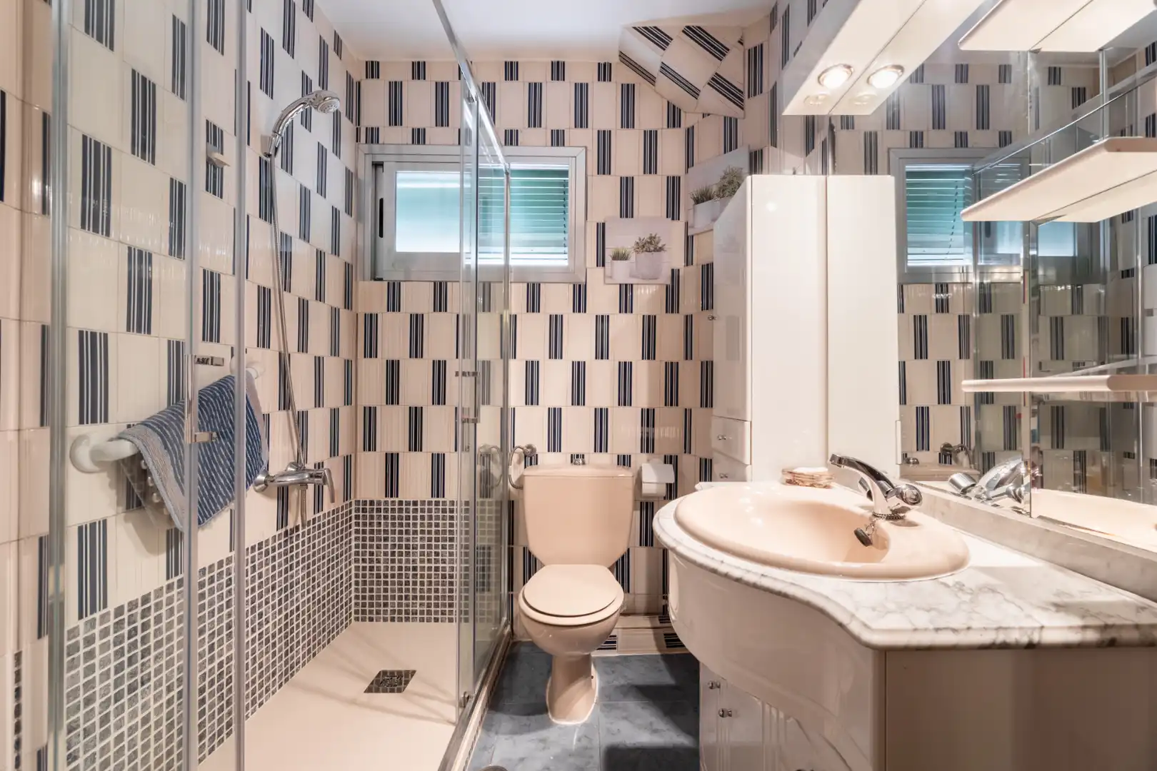 Baño de Piso en venta en Madrid con Aire acondicionado, Calefacción y Terraza