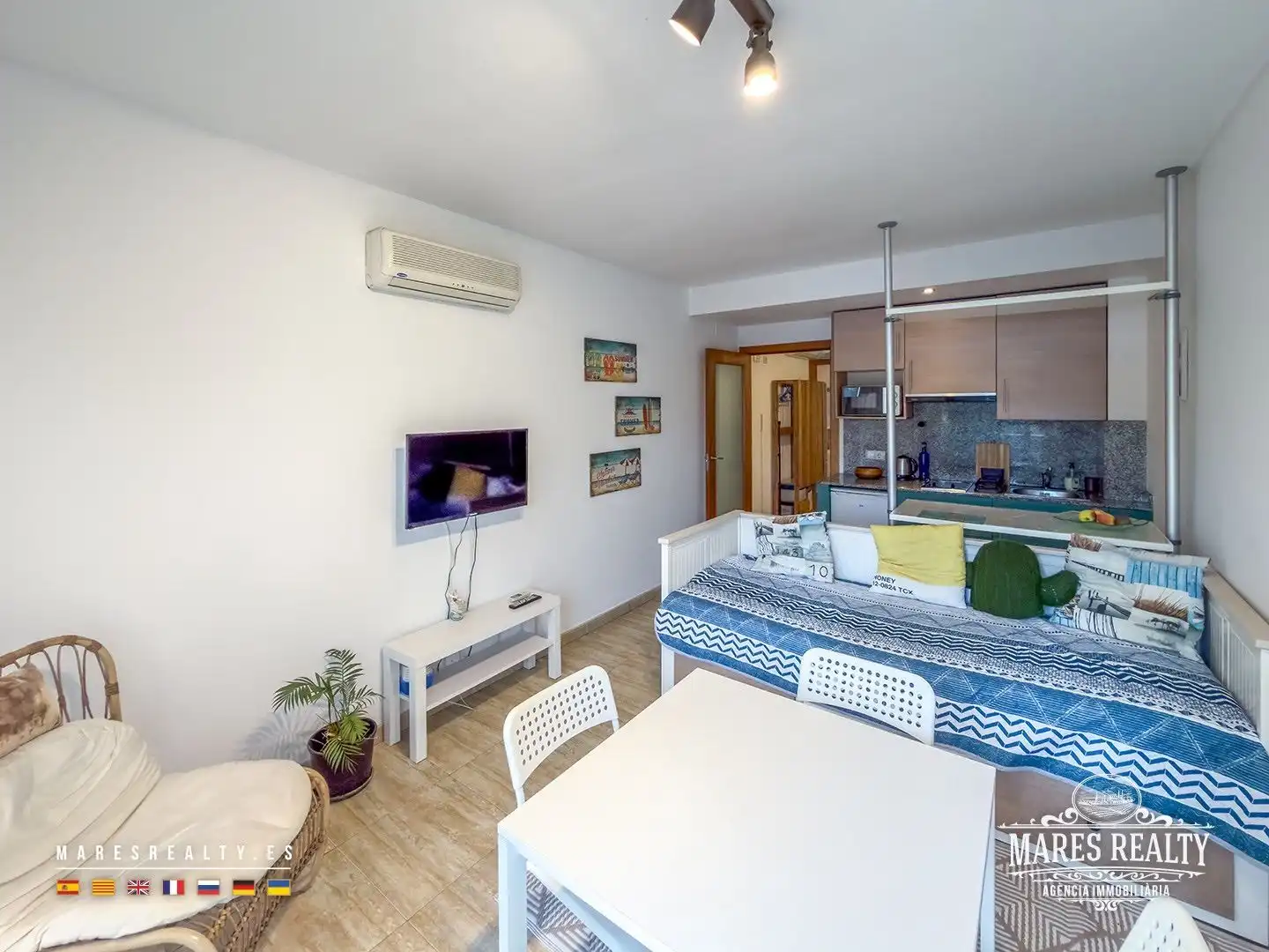 Living room of Flat for sale in Lloret de Mar  with Air Conditioner and Heating