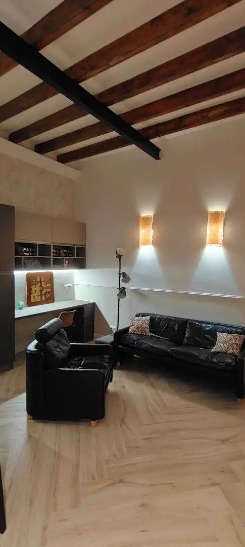 Wohnzimmer von Erdgeschoss zum Verkauf in Mataró mit Klimaanlage, Heizung und Privatgarten