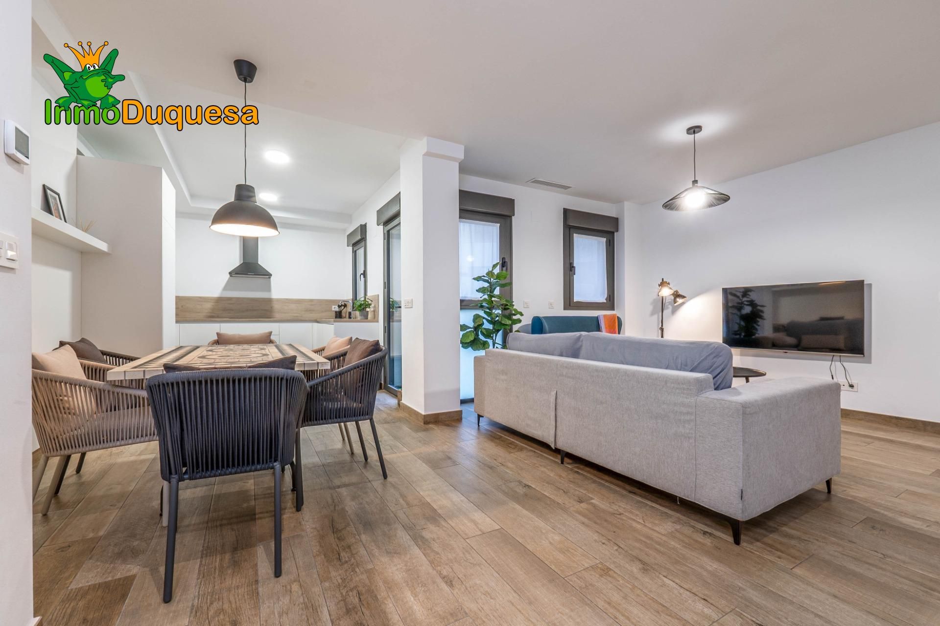 Exterior view of Flat for sale in  Granada Capital  with Air Conditioner, Heating and Private garden