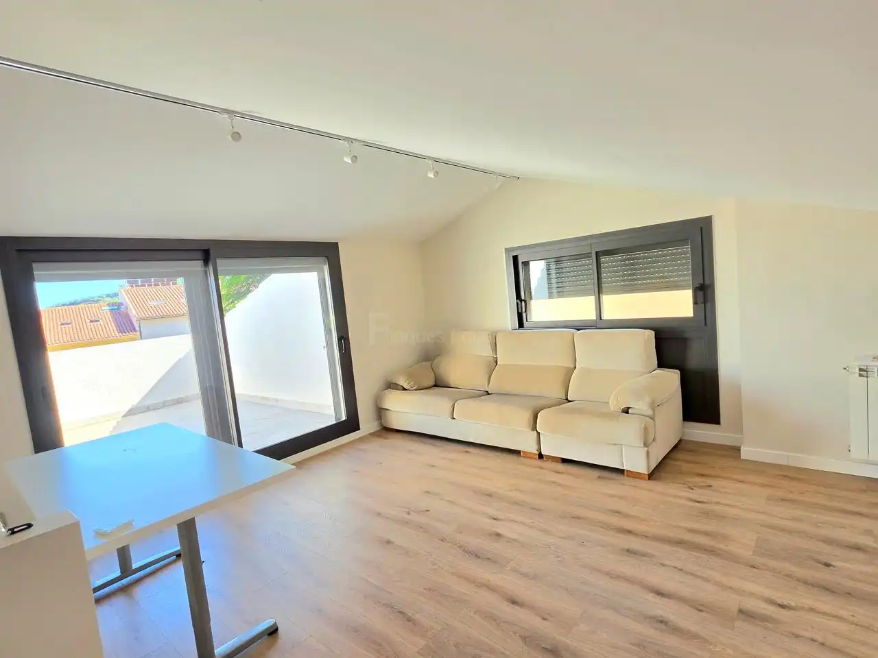 Sala d'estar de Casa o xalet en venda en Argentona amb Jardí privat i Terrassa