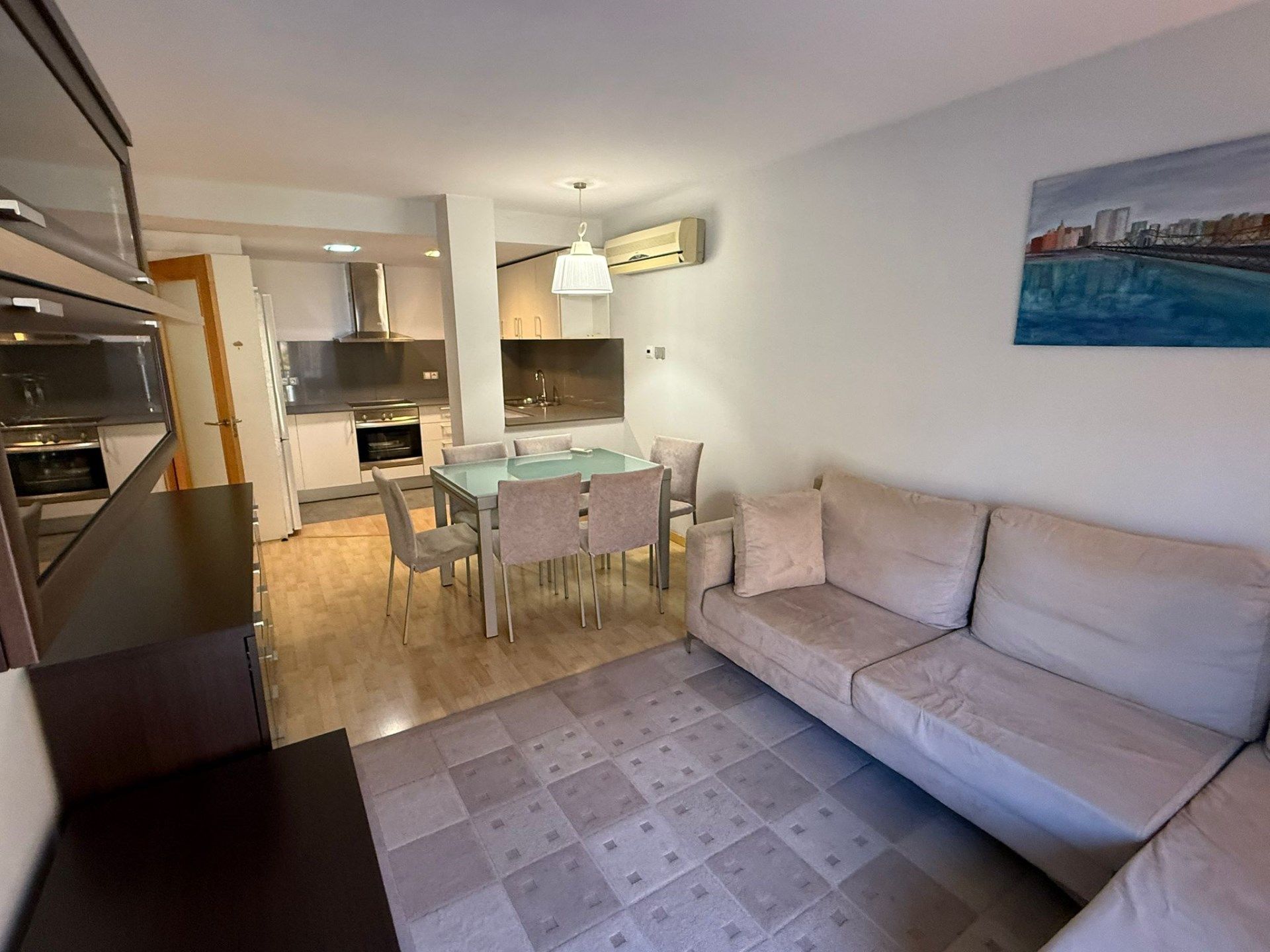 Sala d'estar de Pis de lloguer en Girona Capital amb Aire condicionat, Calefacció i Terrassa