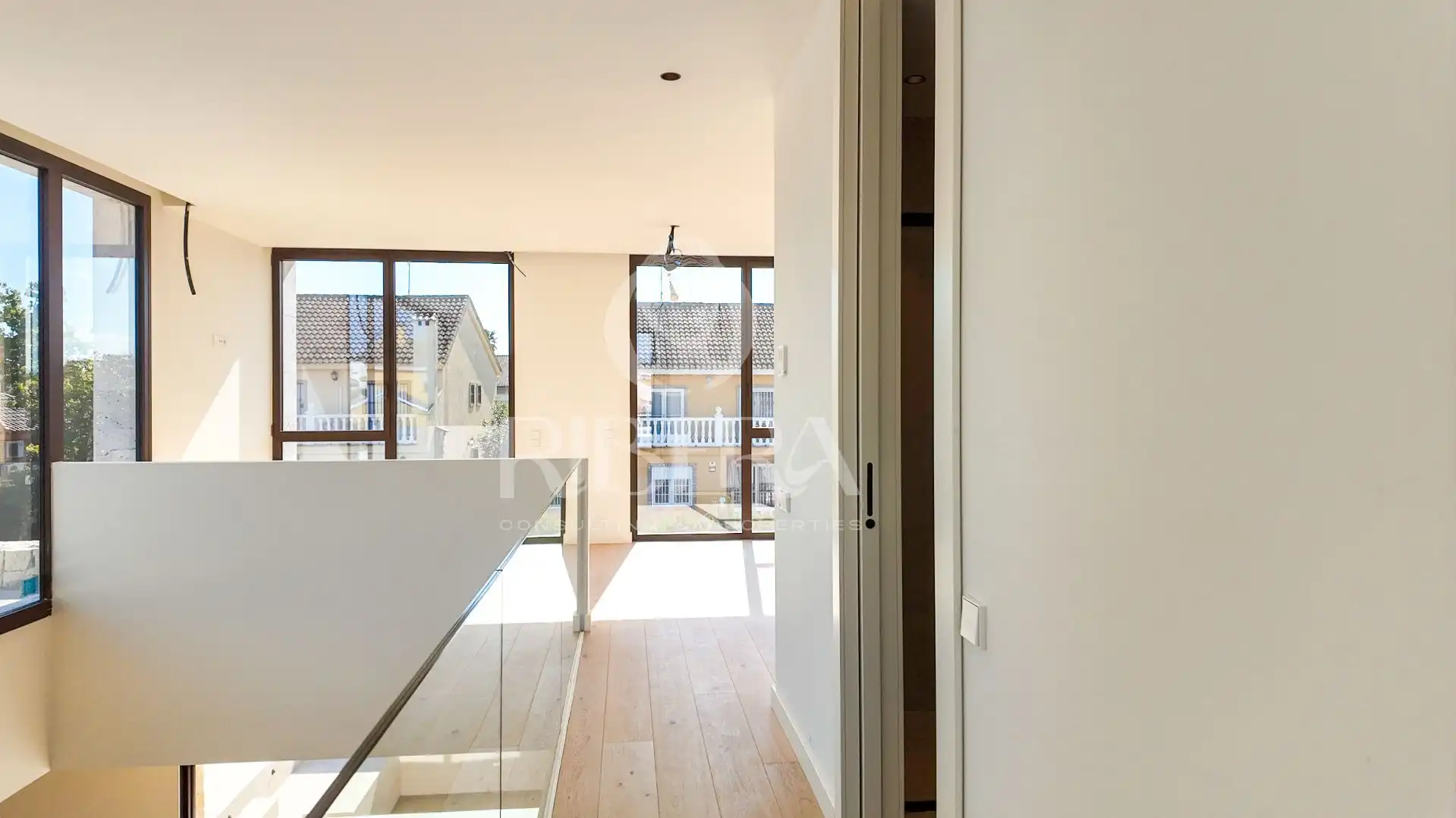 Casa o chalet en venta en L'Eliana con Aire acondicionado, Calefacción y Jardín privado