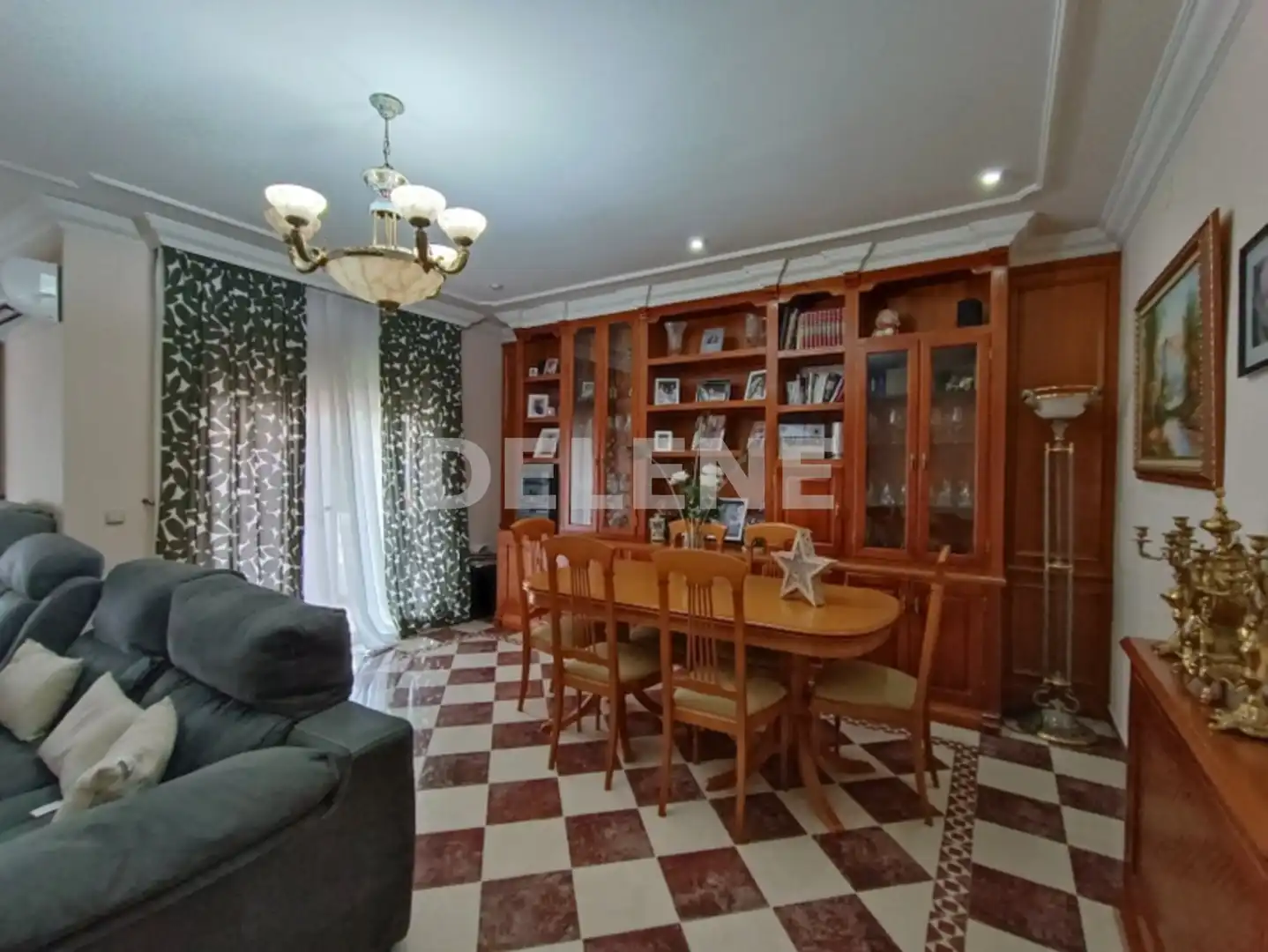 Piso con terraza en venta en Avenida de la Constitución, imagen 2