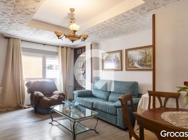 Piso con balcón en venta en CL VIRGEN DEL LOSAR